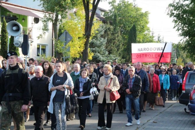 Pogrzeb żołnierzy wyklętych w Ostrołęce [29.09.2016] - zdjęcie #49 - eOstroleka.pl
