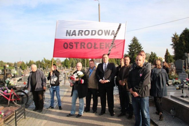 Pogrzeb żołnierzy wyklętych w Ostrołęce [29.09.2016] - zdjęcie #37 - eOstroleka.pl