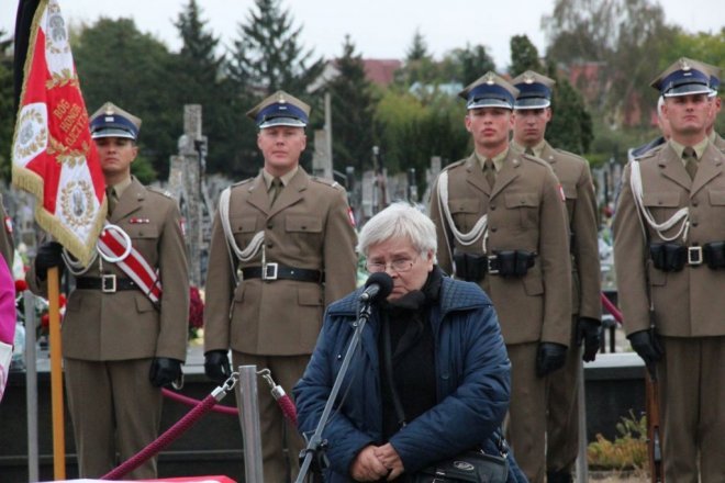 Pogrzeb żołnierzy wyklętych w Ostrołęce [29.09.2016] - zdjęcie #19 - eOstroleka.pl