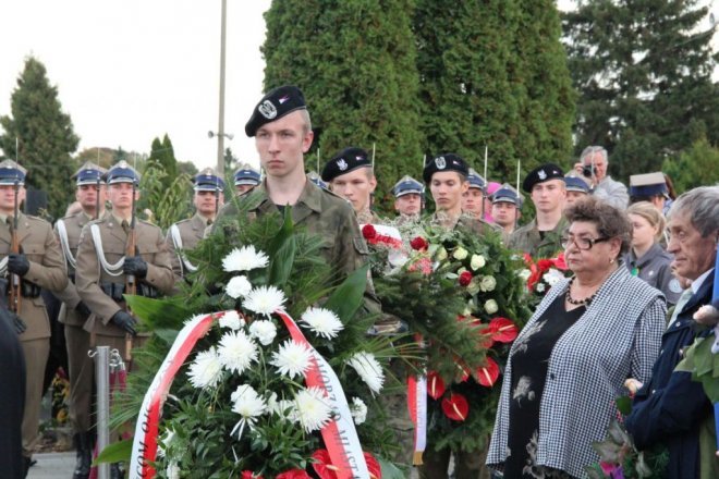 Pogrzeb żołnierzy wyklętych w Ostrołęce [29.09.2016] - zdjęcie #4 - eOstroleka.pl