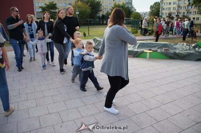 Piknik integracyjny w Krainie Misiów [29.09.201] - zdjęcie #107 - eOstroleka.pl