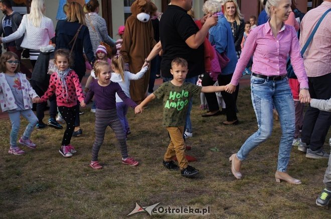 Piknik integracyjny w Krainie Misiów [29.09.201] - zdjęcie #77 - eOstroleka.pl