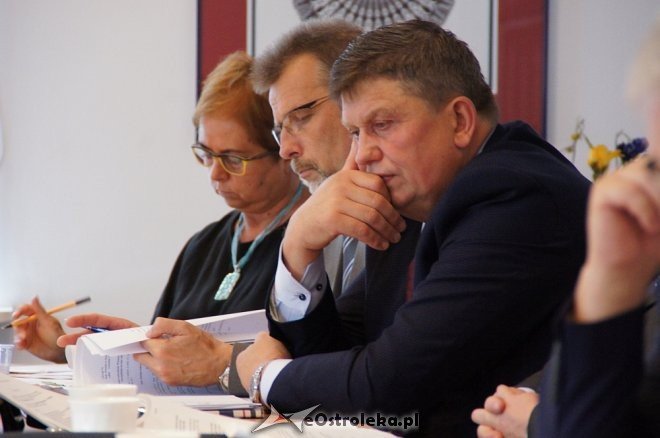 XXV sesja Rady Powiatu w Ostrołęce [29.09.2016] - zdjęcie #7 - eOstroleka.pl