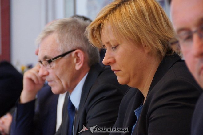 XXV sesja Rady Powiatu w Ostrołęce [29.09.2016] - zdjęcie #6 - eOstroleka.pl