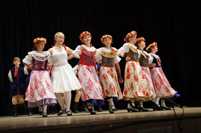 Koncert Jubileuszowy z okazji 50-lecia Zespołu Pieśni i Tańca Kurpie [30.09.2016] - zdjęcie #58 - eOstroleka.pl