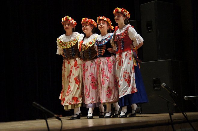 Koncert Jubileuszowy z okazji 50-lecia Zespołu Pieśni i Tańca Kurpie [30.09.2016] - zdjęcie #57 - eOstroleka.pl
