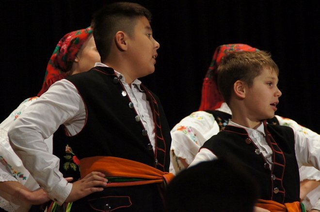 Koncert Jubileuszowy z okazji 50-lecia Zespołu Pieśni i Tańca Kurpie [30.09.2016] - zdjęcie #21 - eOstroleka.pl