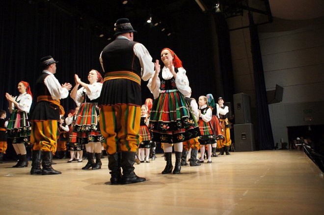 Koncert Jubileuszowy z okazji 50-lecia Zespołu Pieśni i Tańca Kurpie [30.09.2016] - zdjęcie #15 - eOstroleka.pl