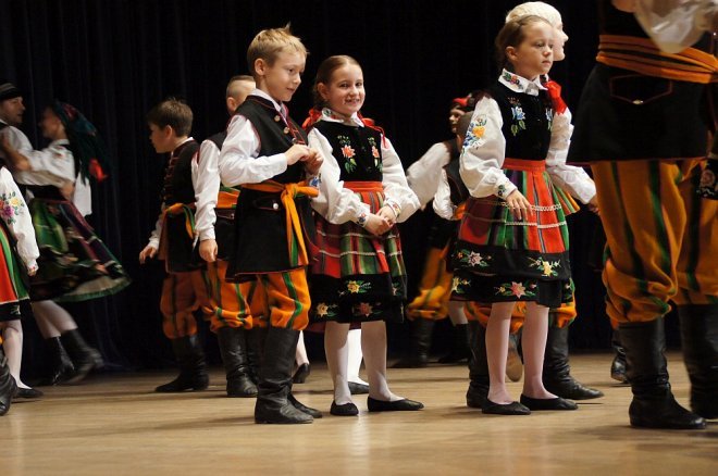 Koncert Jubileuszowy z okazji 50-lecia Zespołu Pieśni i Tańca Kurpie [30.09.2016] - zdjęcie #11 - eOstroleka.pl