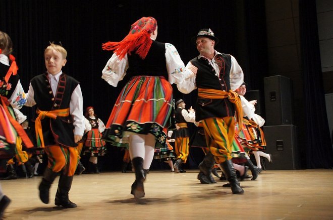 Koncert Jubileuszowy z okazji 50-lecia Zespołu Pieśni i Tańca Kurpie [30.09.2016] - zdjęcie #6 - eOstroleka.pl