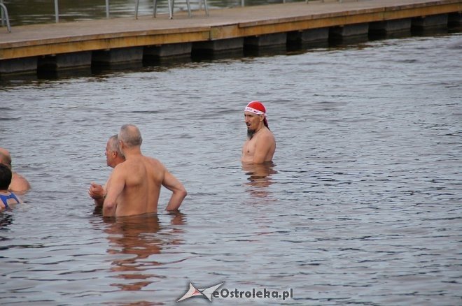 Ostrołęckie morsy rozpoczęły sezon [WIDEO, ZDJĘCIA] - zdjęcie #1 - eOstroleka.pl