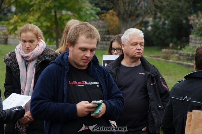 Ogólnopolski Strajk Kobiet w Ostrołęce [03.10.2016] - zdjęcie #54 - eOstroleka.pl