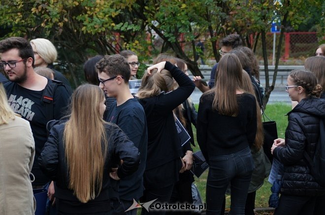 Ogólnopolski Strajk Kobiet w Ostrołęce [03.10.2016] - zdjęcie #47 - eOstroleka.pl