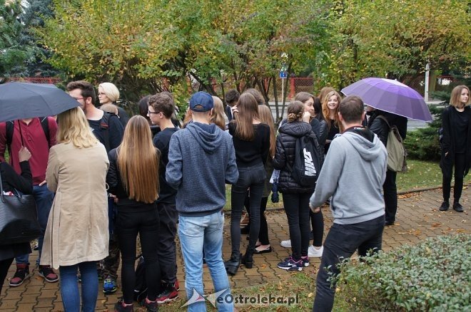 Ogólnopolski Strajk Kobiet w Ostrołęce [03.10.2016] - zdjęcie #39 - eOstroleka.pl
