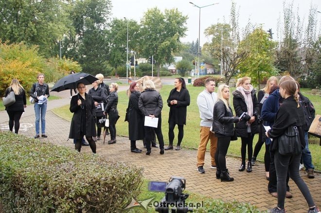 Ogólnopolski Strajk Kobiet w Ostrołęce [03.10.2016] - zdjęcie #40 - eOstroleka.pl