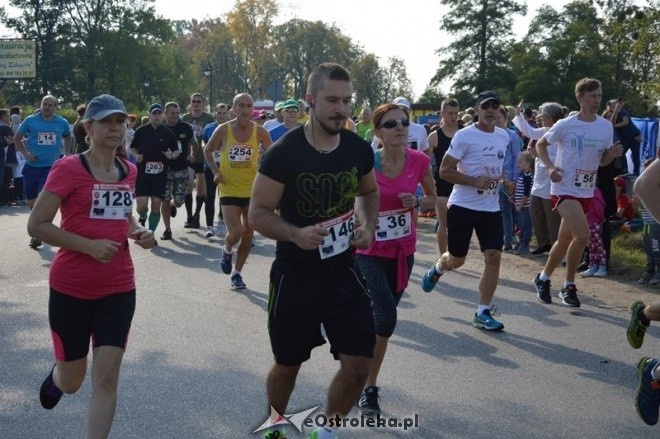Bieg Pamięci Marynarzy i Ułanów [02.10.2016] - zdjęcie #16 - eOstroleka.pl