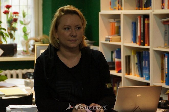 KOD i „Czary Protest” w Ostrołęce [ZDJĘCIA] - zdjęcie #15 - eOstroleka.pl