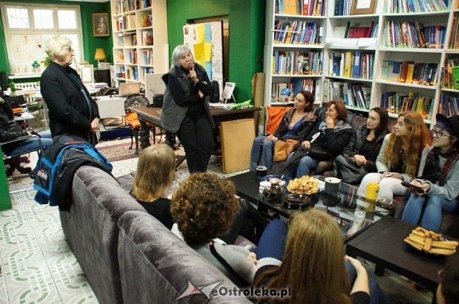 KOD i „Czary Protest” w Ostrołęce [ZDJĘCIA] - zdjęcie #2 - eOstroleka.pl