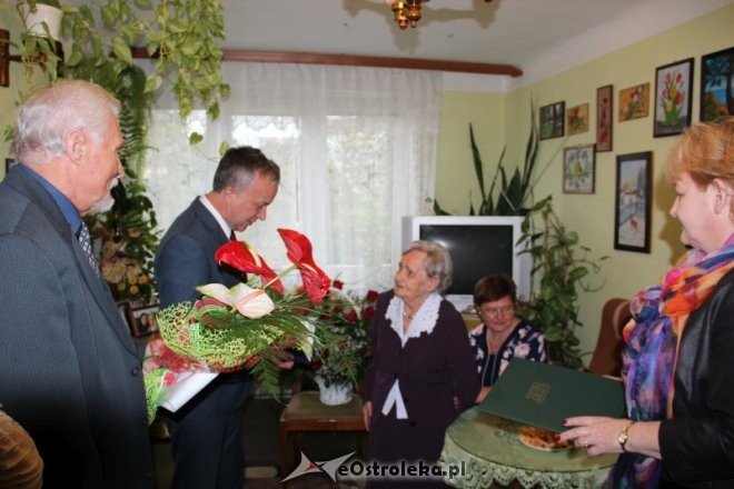 Apolonia Późniewska z Ostrołęki obchodziła 100 urodziny [01.10.2016] - zdjęcie #6 - eOstroleka.pl