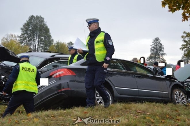 Śmiertelny wypadek w Kordowie [06.10.2016] - zdjęcie #7 - eOstroleka.pl