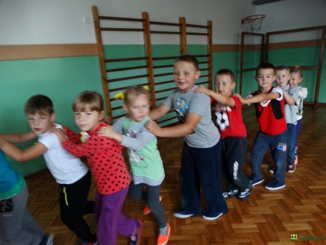 Dzień Przedszkolaka w ZPO w Kadzidle [07.10.2016] - zdjęcie #35 - eOstroleka.pl