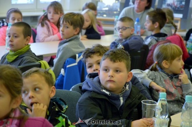 Lekcja z policjantem w MZK Ostrołęka [07.10.2016] - zdjęcie #47 - eOstroleka.pl