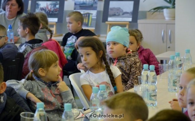 Lekcja z policjantem w MZK Ostrołęka [07.10.2016] - zdjęcie #46 - eOstroleka.pl