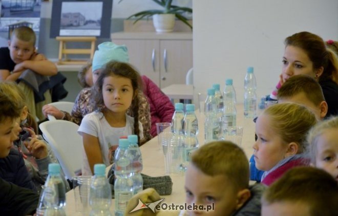 Lekcja z policjantem w MZK Ostrołęka [07.10.2016] - zdjęcie #39 - eOstroleka.pl