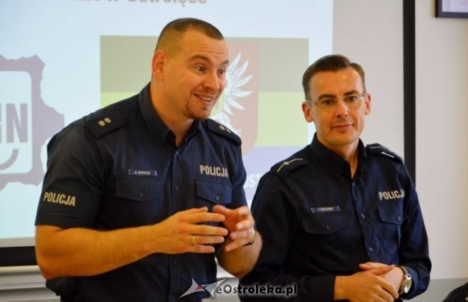 Lekcja z policjantem w MZK Ostrołęka [07.10.2016] - zdjęcie #21 - eOstroleka.pl