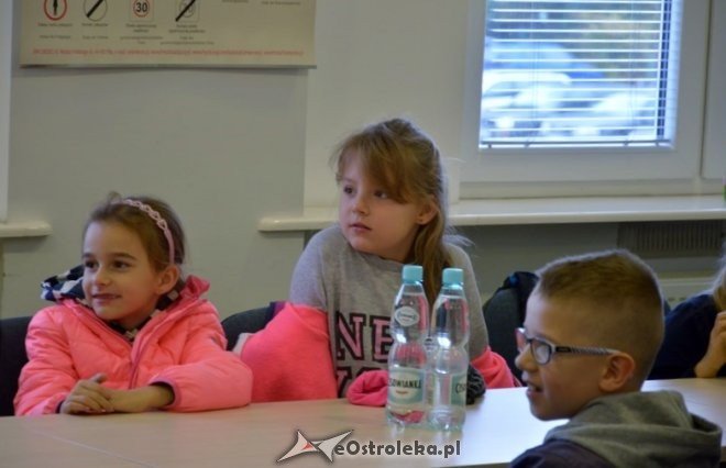 Lekcja z policjantem w MZK Ostrołęka [07.10.2016] - zdjęcie #25 - eOstroleka.pl