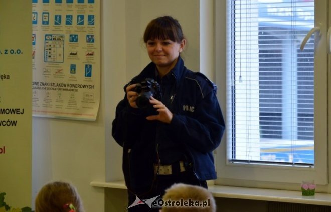 Lekcja z policjantem w MZK Ostrołęka [07.10.2016] - zdjęcie #20 - eOstroleka.pl