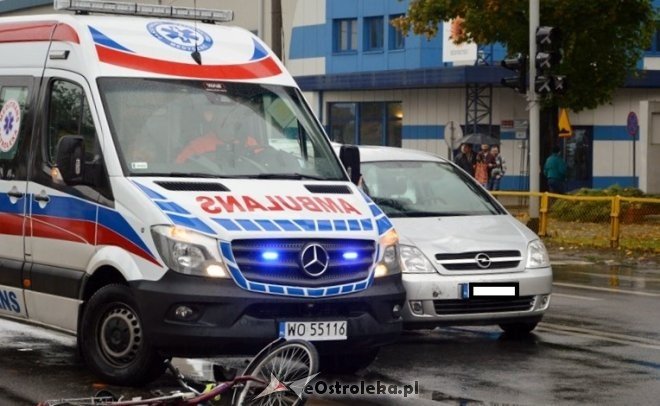 Wypadek przy 1 AWP w Ostrołęce [10.10.2016] - zdjęcie #3 - eOstroleka.pl