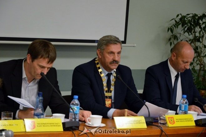 Sesja Rady Miasta Ostrołęki [10.10.2016] - zdjęcie #8 - eOstroleka.pl