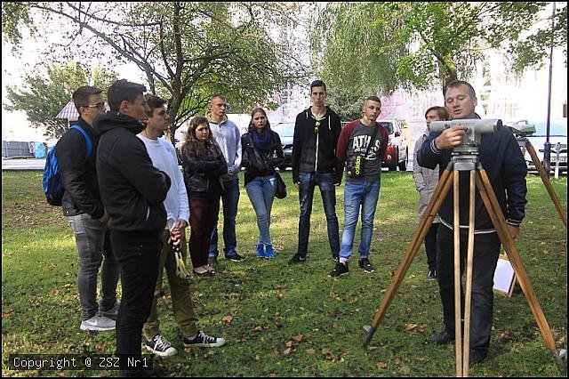 Przyszli geodeci z ZSZ nr 1 z wizytą w olsztyńskim uniwersytecie [11.10.2016] - zdjęcie #5 - eOstroleka.pl