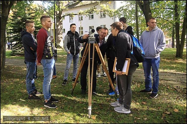Przyszli geodeci z ZSZ nr 1 z wizytą w olsztyńskim uniwersytecie [11.10.2016] - zdjęcie #12 - eOstroleka.pl