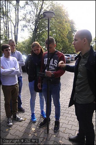 Przyszli geodeci z ZSZ nr 1 z wizytą w olsztyńskim uniwersytecie [11.10.2016] - zdjęcie #19 - eOstroleka.pl