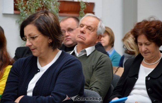 Konferencja naukowa Kult świętych w diecezji łomżyńskiej [12.10.2016] - zdjęcie #23 - eOstroleka.pl