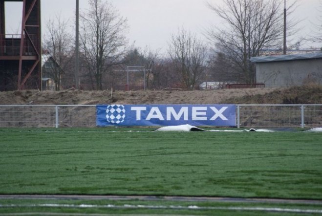 Budowa boiska na ul. Witosa (08.12.09) - zdjęcie #6 - eOstroleka.pl