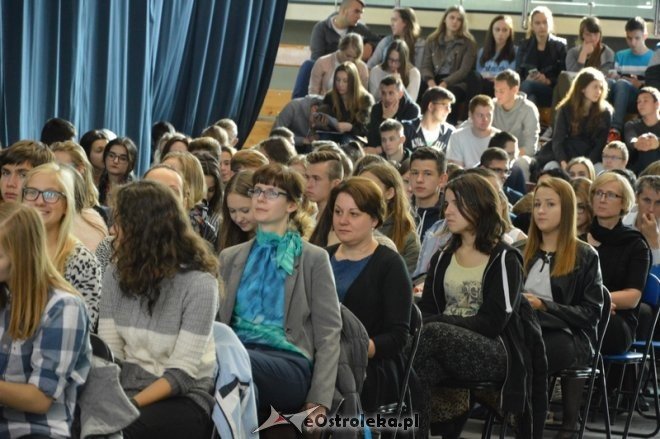 Dzień Edukacji Narodowej w II LO w Ostrołęce [13.10.2016] - zdjęcie #70 - eOstroleka.pl