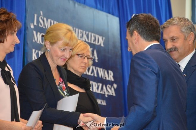 Dzień Edukacji Narodowej w II LO w Ostrołęce [13.10.2016] - zdjęcie #32 - eOstroleka.pl