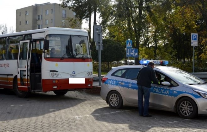 Kolizja przy moście Madalińskiego [13.10.2016] - zdjęcie #5 - eOstroleka.pl