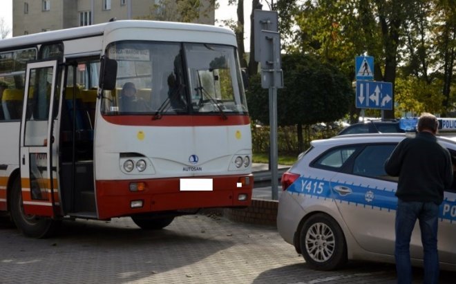Kolizja przy moście Madalińskiego [13.10.2016] - zdjęcie #4 - eOstroleka.pl
