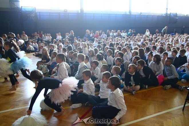 Dzień Edukacji Narodowej i Święto Patrona w Szkole Podstawowej nr 10 [ZDJĘCIA] - zdjęcie #6 - eOstroleka.pl