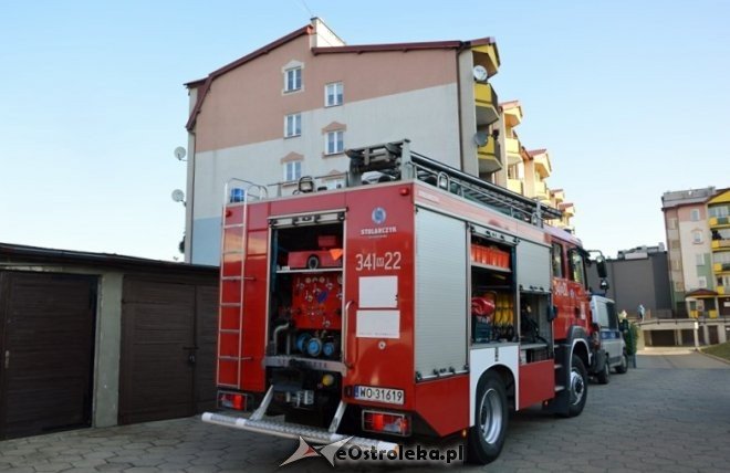 Pożar bloku przy ulicy Gorbatowa 12a [16.10.2016] - zdjęcie #2 - eOstroleka.pl
