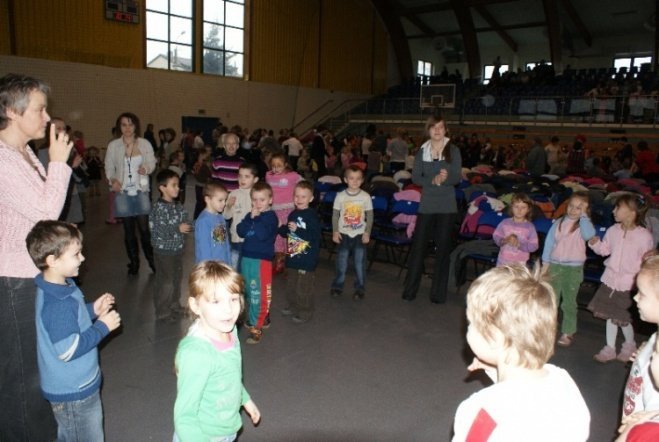 Mikołajkowe spotkanie MOPR i OSON (11.12.09) - zdjęcie #51 - eOstroleka.pl
