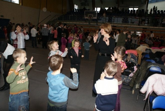 Mikołajkowe spotkanie MOPR i OSON (11.12.09) - zdjęcie #49 - eOstroleka.pl