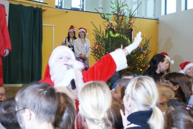 Mikołajkowe spotkanie MOPR i OSON (11.12.09) - zdjęcie #18 - eOstroleka.pl