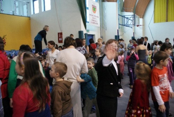Mikołajkowe spotkanie MOPR i OSON (11.12.09) - zdjęcie #1 - eOstroleka.pl