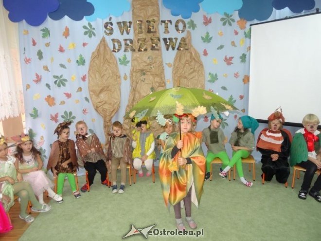 Święto Drzewa w Przedszkolu Miejskim nr 17 Kraina Misiów [ZDJĘCIA] - zdjęcie #1 - eOstroleka.pl