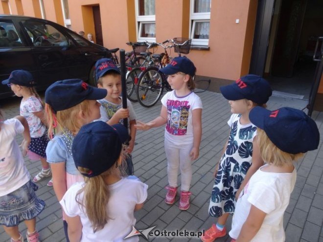 Spotkanie z policjantem w Przedszkolu Miejskim nr 17 [ZDJĘCIA] - zdjęcie #42 - eOstroleka.pl